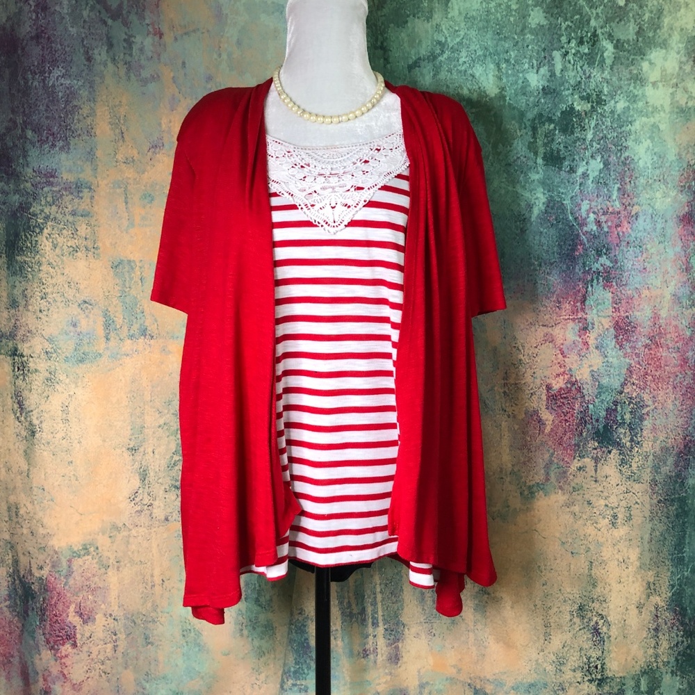🌟🌟 White Stag 2-in-1 striped Top with lace 🌟🌟